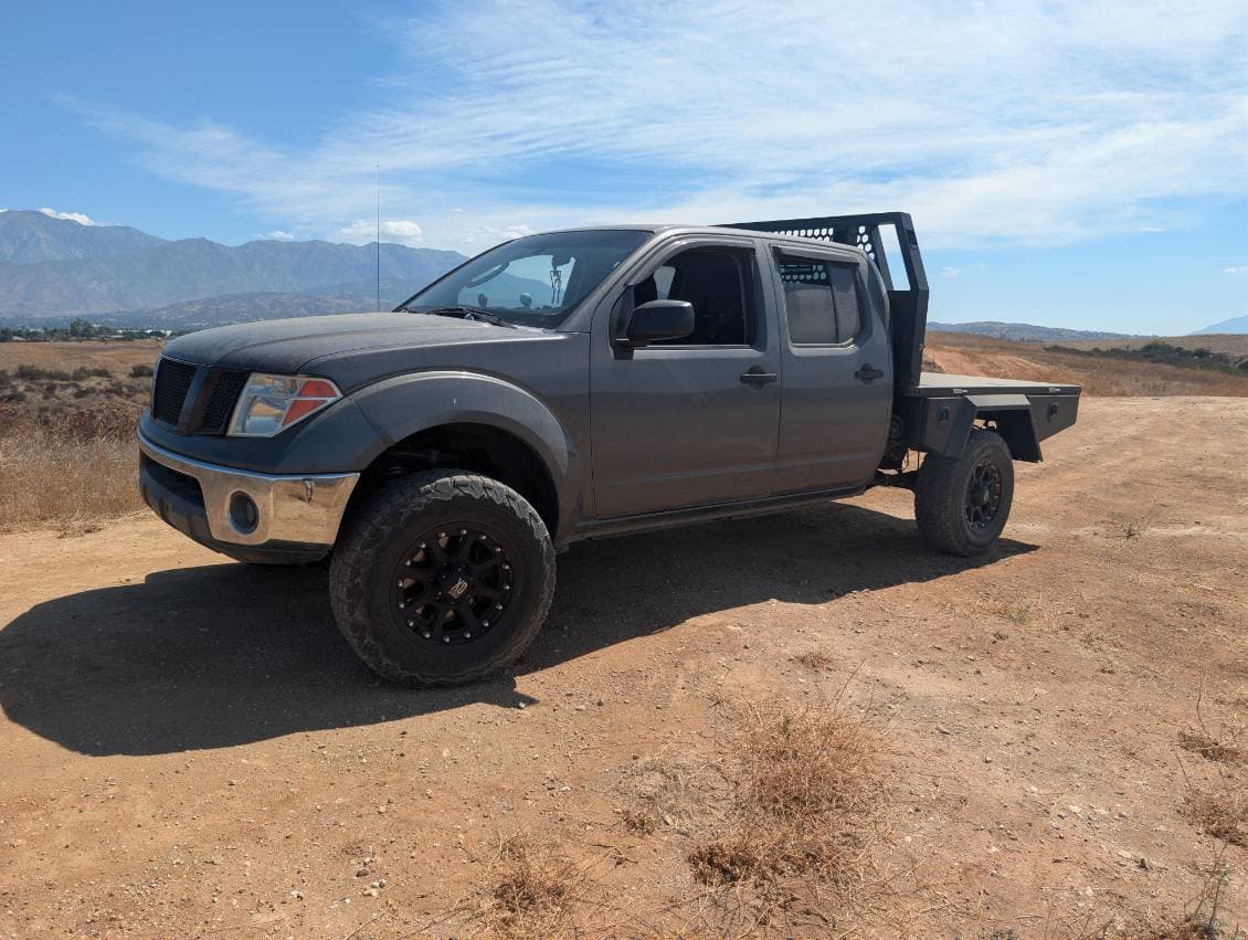 Opposite side profile of the Nissan Frontier aluminum flatbed conversion
